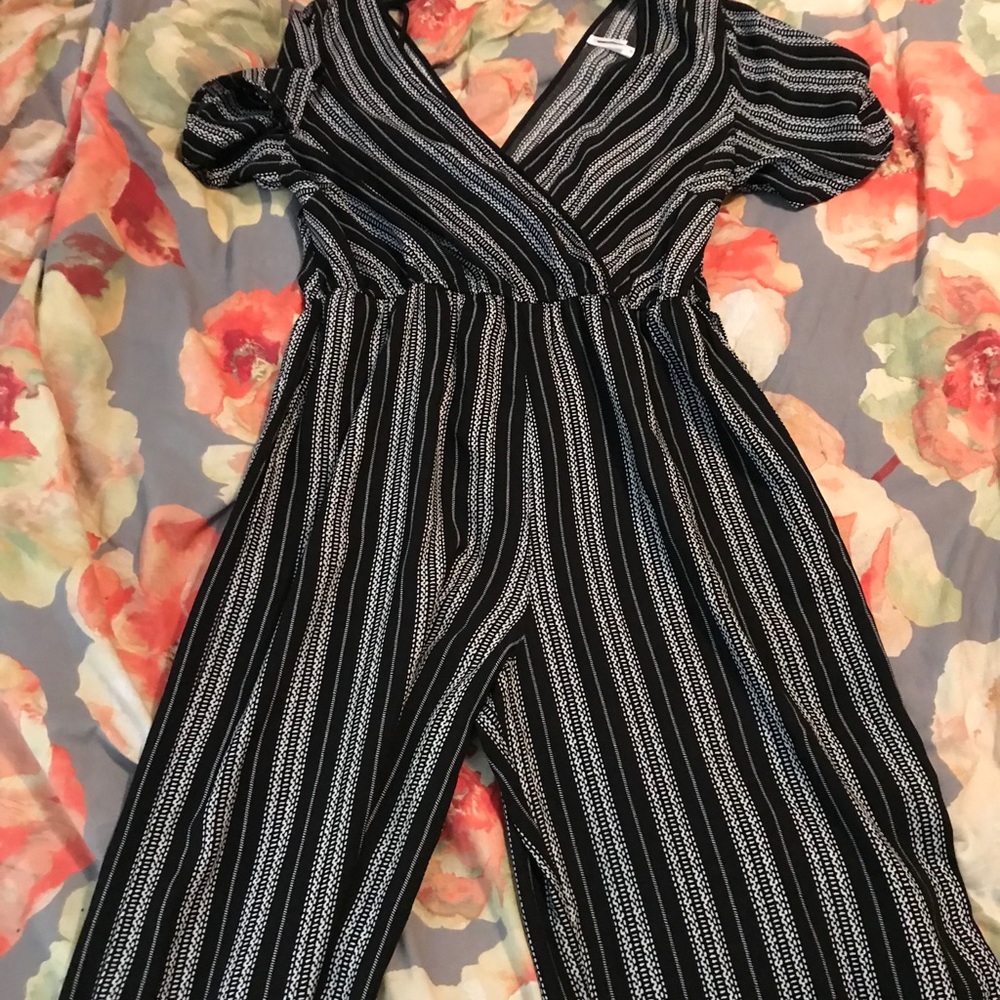 Xhilaration Jumpsuit Medium